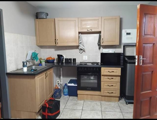 1 BEDROOM APARTMENT FOR SALE IN KANNONIERS PARK